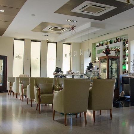 City Hotel Podgorica Luaran gambar