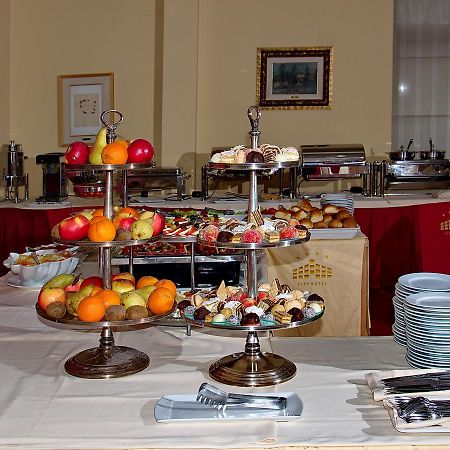 City Hotel Podgorica Luaran gambar