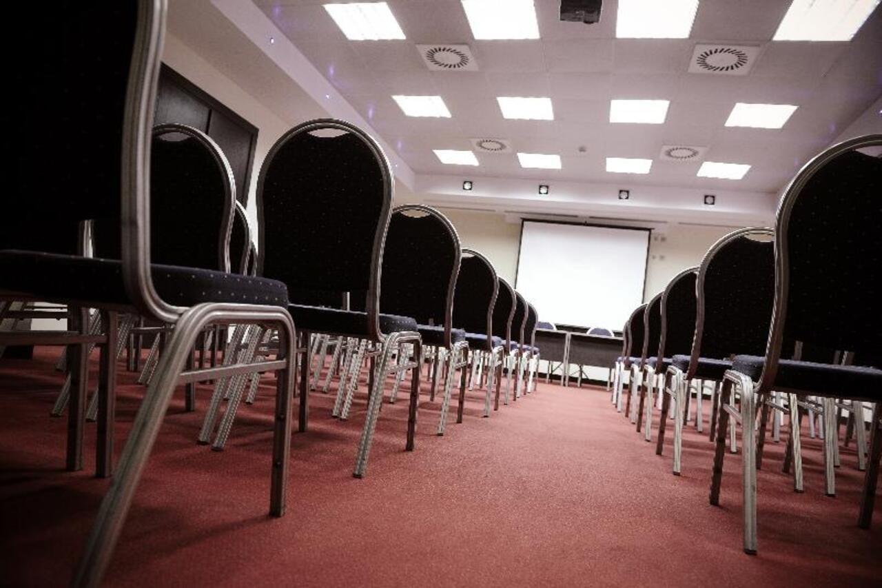 City Hotel Podgorica Luaran gambar