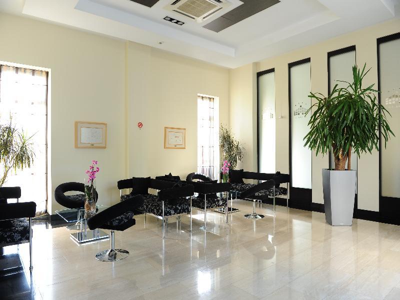 City Hotel Podgorica Luaran gambar