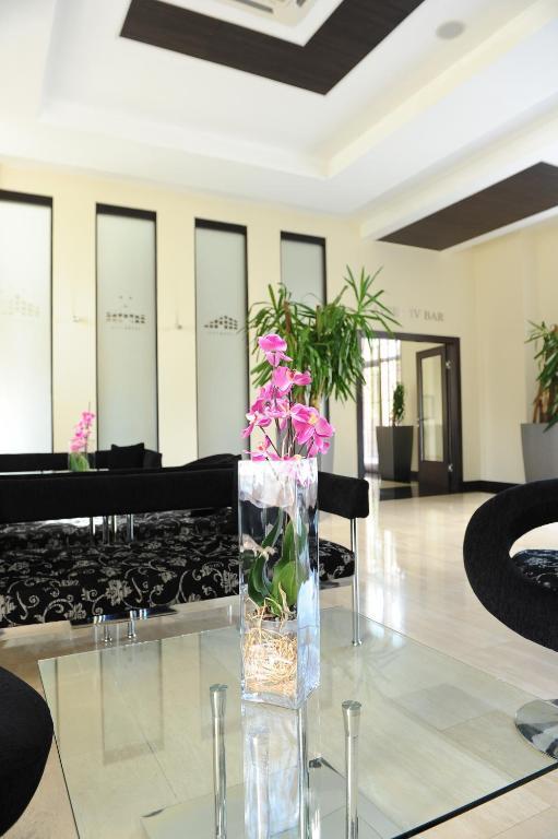 City Hotel Podgorica Luaran gambar
