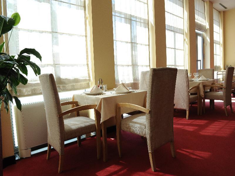 City Hotel Podgorica Luaran gambar