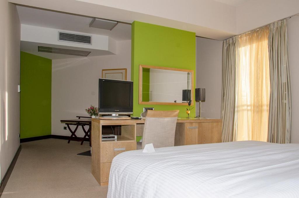 City Hotel Podgorica Bilik gambar