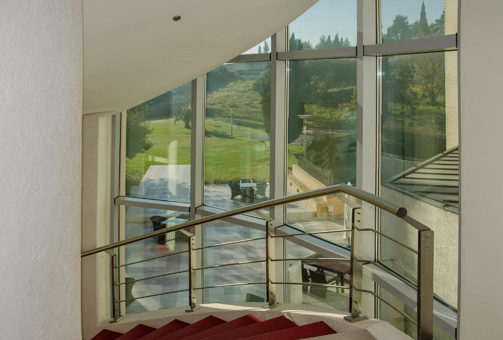 City Hotel Podgorica Luaran gambar