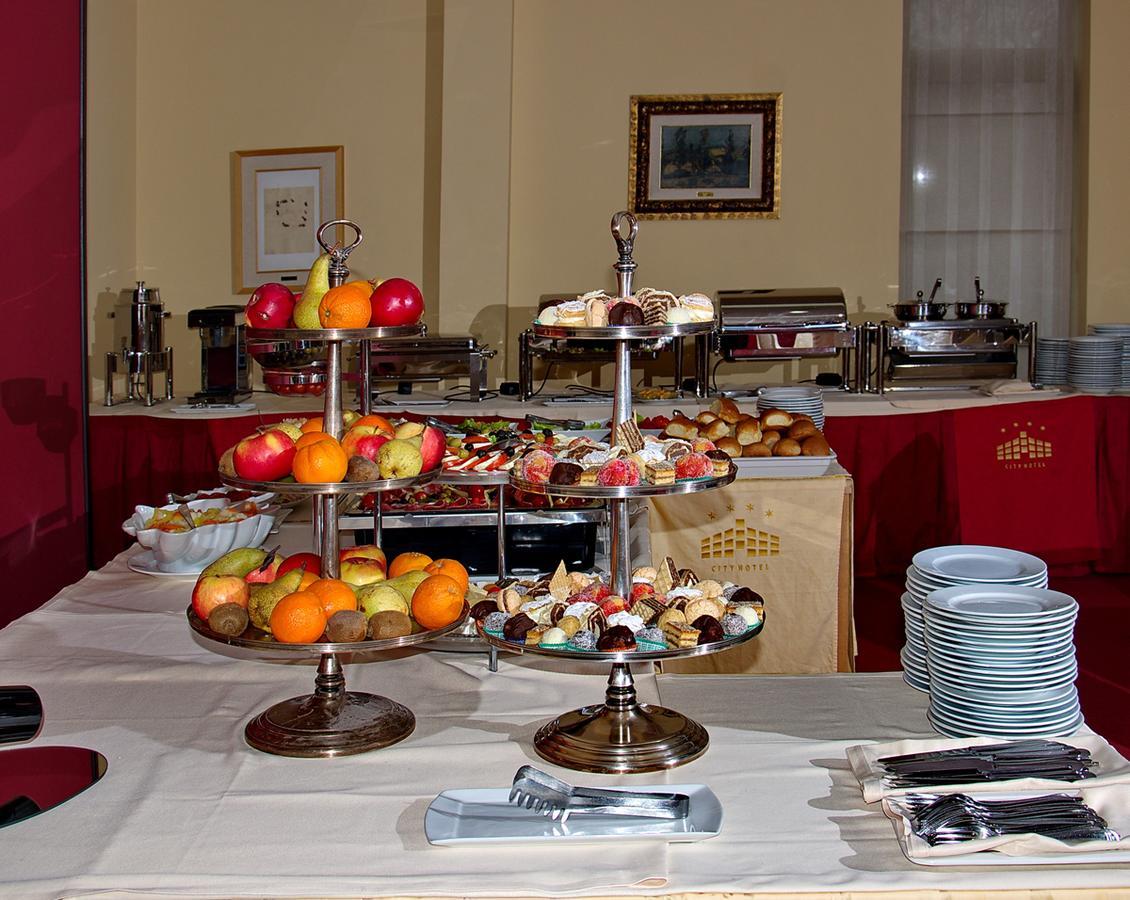 City Hotel Podgorica Luaran gambar